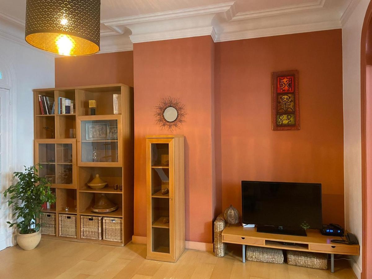 Appartement De Charme Dans Maison De Maitre Bruxelloise Bruxelles Exterior foto